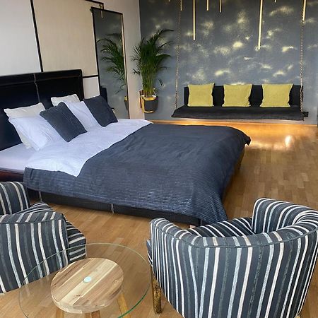 Casa S Piata Alba Iulia Apartment Bukares Bagian luar foto