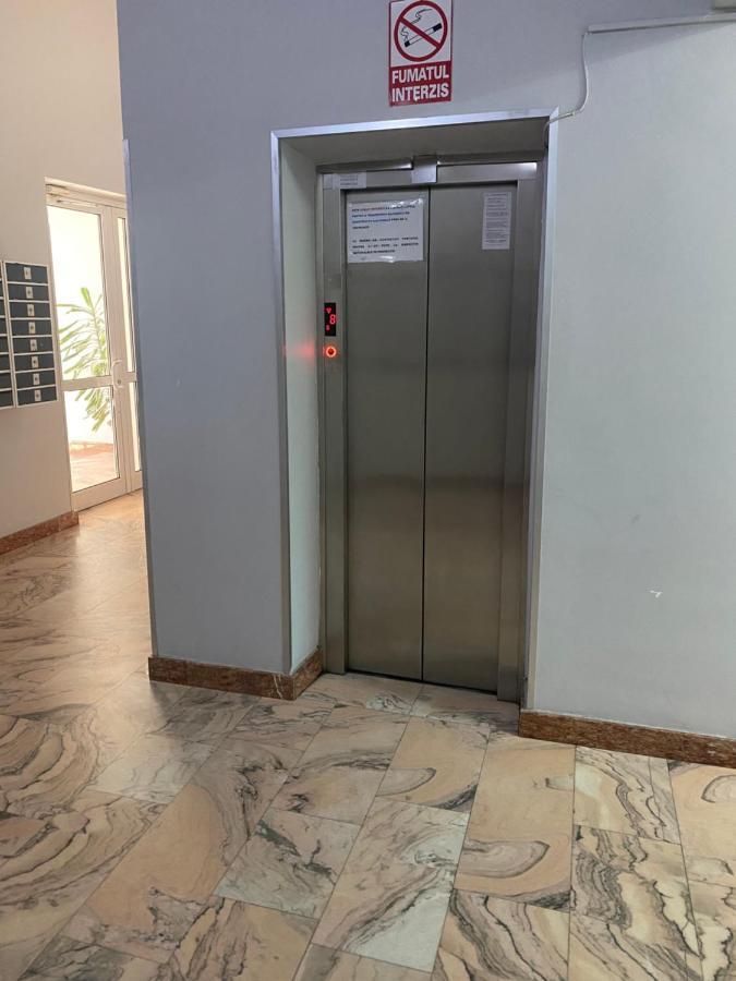 Casa S Piata Alba Iulia Apartment Bukares Bagian luar foto