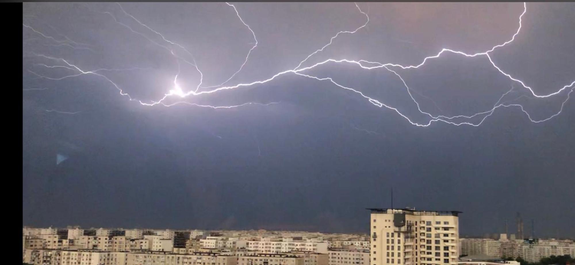 Casa S Piata Alba Iulia Apartment Bukares Bagian luar foto